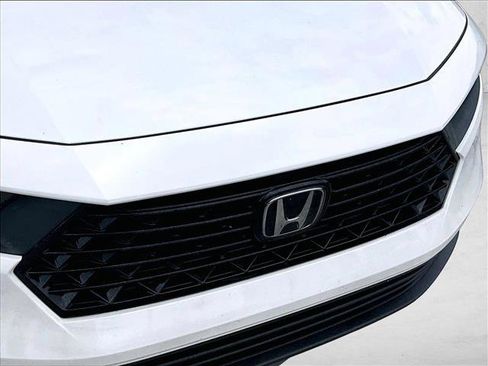 Used 2024 Honda Accord EX image 30