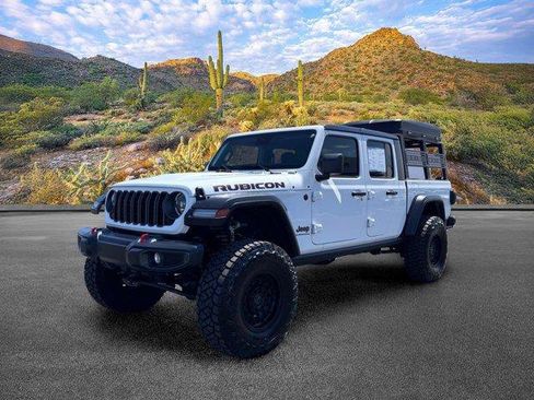 Used 2025 Jeep Gladiator Rubicon w/ Safety Group AWD/4WD image 9