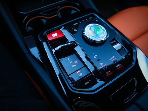 Used 2025 BMW M5 Touring image 23