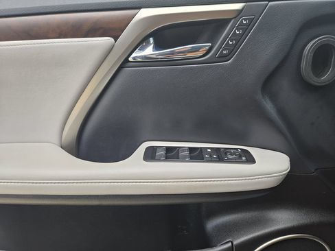 Used 2022 Lexus RX 350 FWD w/ Premium Package image 25