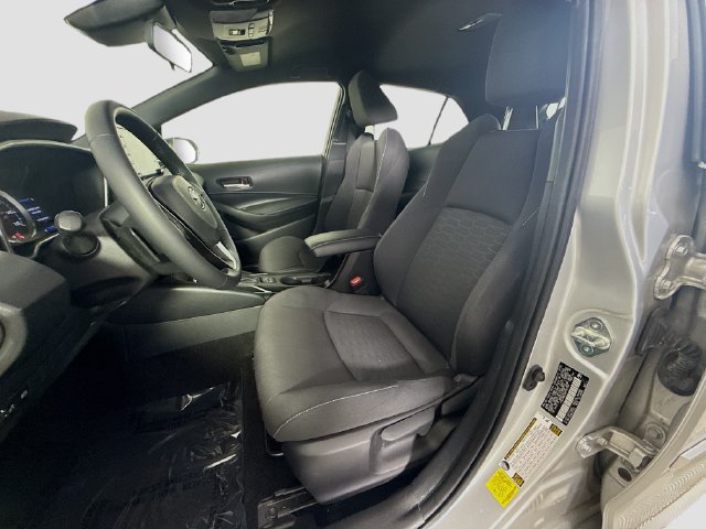 Used 2022 Toyota Corolla SE w/ SE Preferred Package FWD image 21