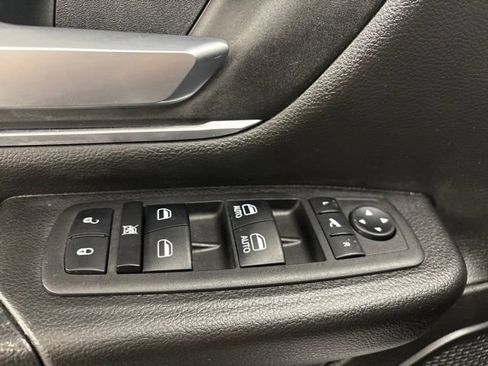 Used 2023 RAM 1500 Big Horn AWD/4WD image 18