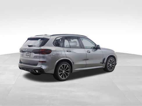 New 2026 BMW X5 xDrive40i w/ M Sport Package image 5
