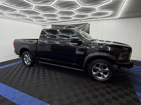 Used 2017 RAM 1500 Express AWD/4WD image 2