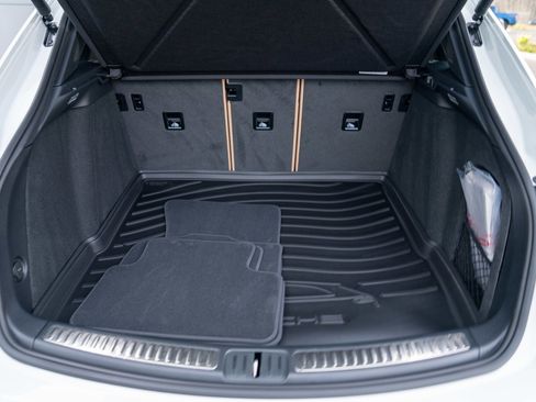 New 2026 Porsche Macan image 28