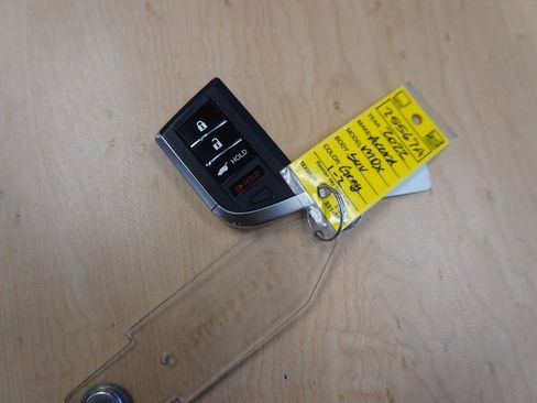 Used 2022 Acura MDX FWD w/ Technology Package image 35