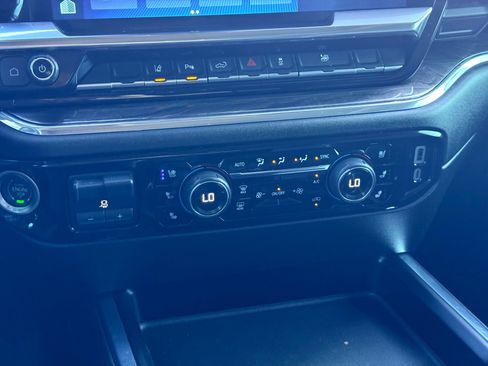 Used 2024 Chevrolet Silverado 3500 LTZ w/ LTZ Convenience Package image 30