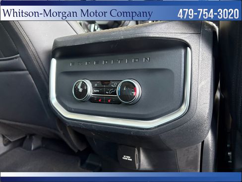 Used 2025 Ford Expedition Platinum w/ Driver's Package AWD/4WD image 42