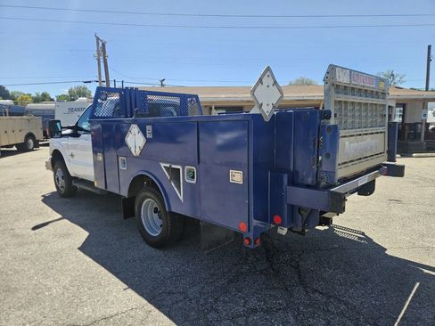 Used 2011 Ford F350 XL w/ PWR Equipment Group image 5