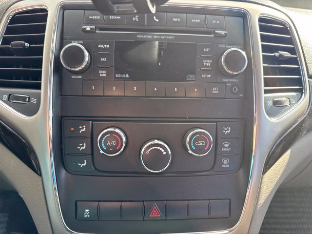 Used 2012 Jeep Grand Cherokee Laredo AWD/4WD image 11