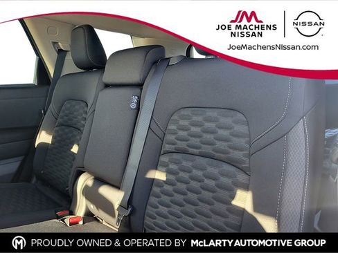 New 2025 Nissan Pathfinder SV w/ Black Appearance Package AWD/4WD image 25