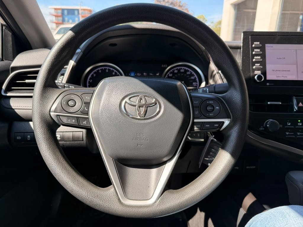 Used 2021 Toyota Camry LE AWD/4WD image 26