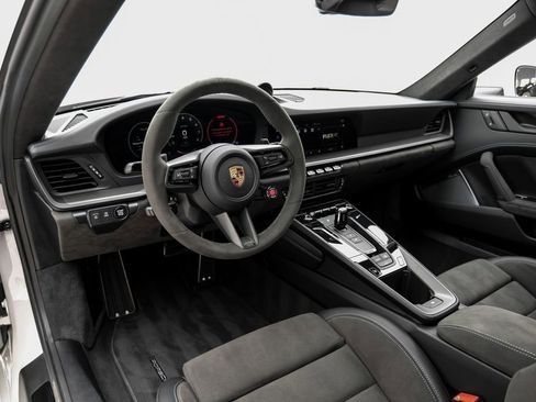 Used 2025 Porsche 911 Carrera 4 GTS AWD/4WD image 6