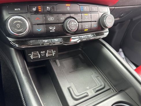 Used 2022 Dodge Durango R/T w/ Blacktop Package image 63