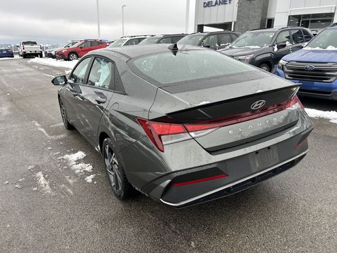 Certified 2025 Hyundai Elantra Sport image 11