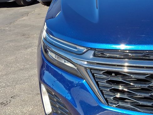 Certified 2023 Chevrolet Equinox RS w/ RS Leather Package image 10