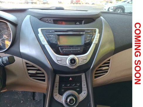 Used 2011 Hyundai Elantra Limited FWD image 15