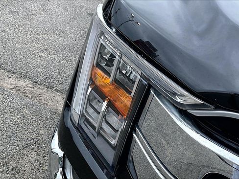 Certified 2023 Ford F150 Lariat w/ Max Trailer Tow Package AWD/4WD image 30