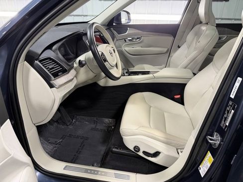 Used 2023 Volvo XC90 B6 Plus w/ Protection Package image 13