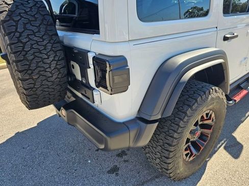 Used 2023 Jeep Wrangler Unlimited Sport AWD/4WD image 12