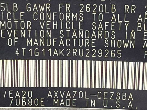 Used 2024 Toyota Camry SE image 31