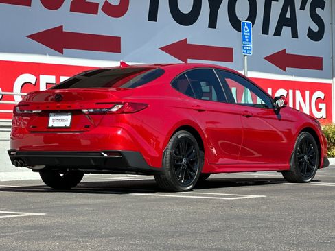New 2026 Toyota Camry SE image 5