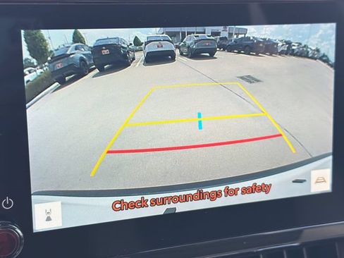 Used 2024 Toyota Corolla Cross XLE FWD image 20