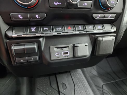 Used 2022 Chevrolet Silverado 2500 LTZ w/ Safety Package image 44