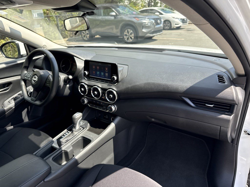 Used 2025 Nissan Sentra S FWD image 34