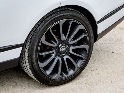 Used 2017 Land Rover Range Rover Supercharged image 63