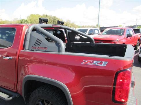 Used 2016 Chevrolet Colorado Z71 image 9