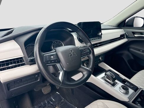 Used 2022 Mitsubishi Outlander SEL FWD image 9