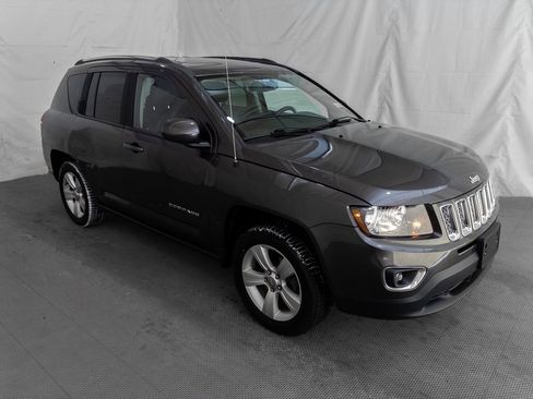 Used 2015 Jeep Compass High Altitude image 8