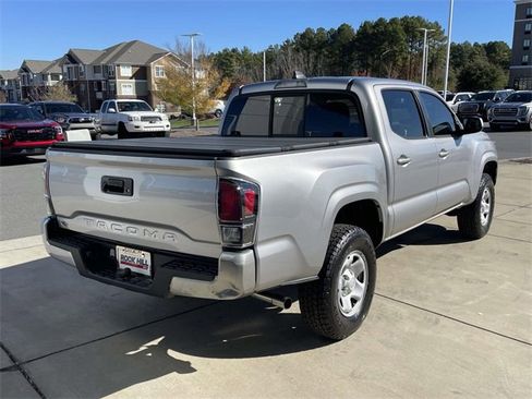 Used 2020 Toyota Tacoma SR5 image 6