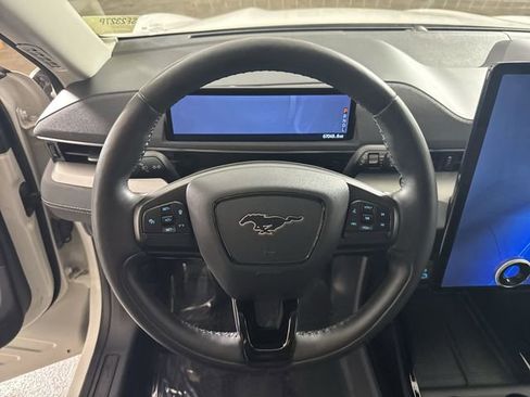 Used 2021 Ford Mustang Mach-E Select w/ Comfort/Appearance Package image 11