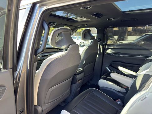 Used 2024 Kia EV9 GT-Line image 33