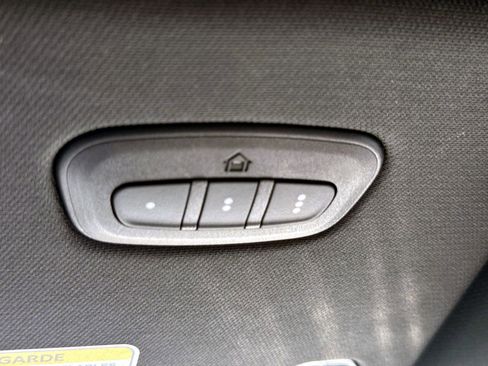 Used 2026 RAM 1500 Laramie AWD/4WD image 22
