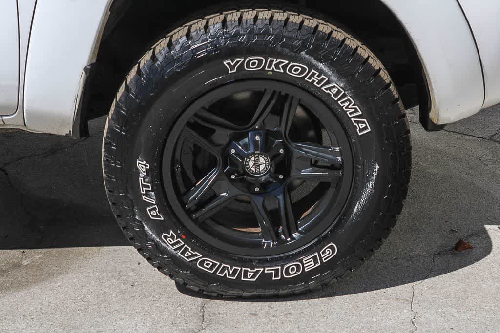 Used 2007 Toyota Tacoma 4x4 Double Cab w/ TRD Sport Pkg #1 image 9
