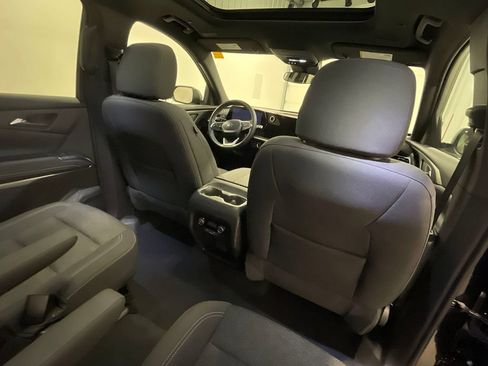 Used 2024 Chevrolet Traverse LT w/ Midnight/Sport Edition AWD/4WD image 30