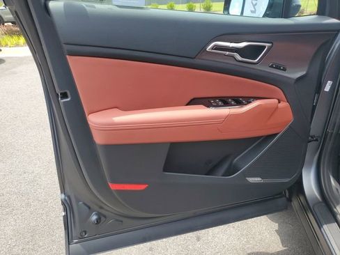 New 2025 Kia Sportage SX Prestige AWD/4WD image 17