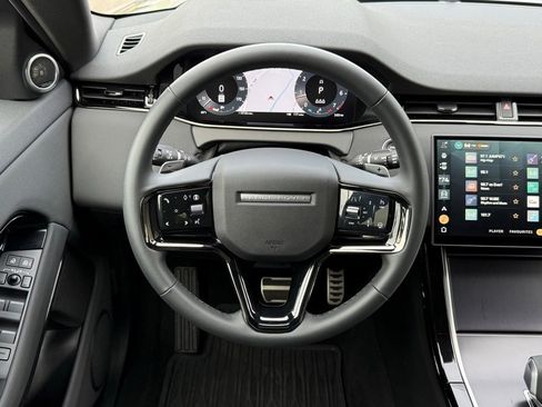 Certified 2026 Land Rover Range Rover Evoque Dynamic SE image 18