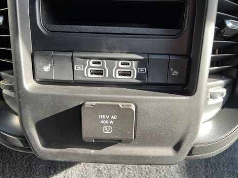 Used 2025 RAM 1500 Laramie AWD/4WD image 13