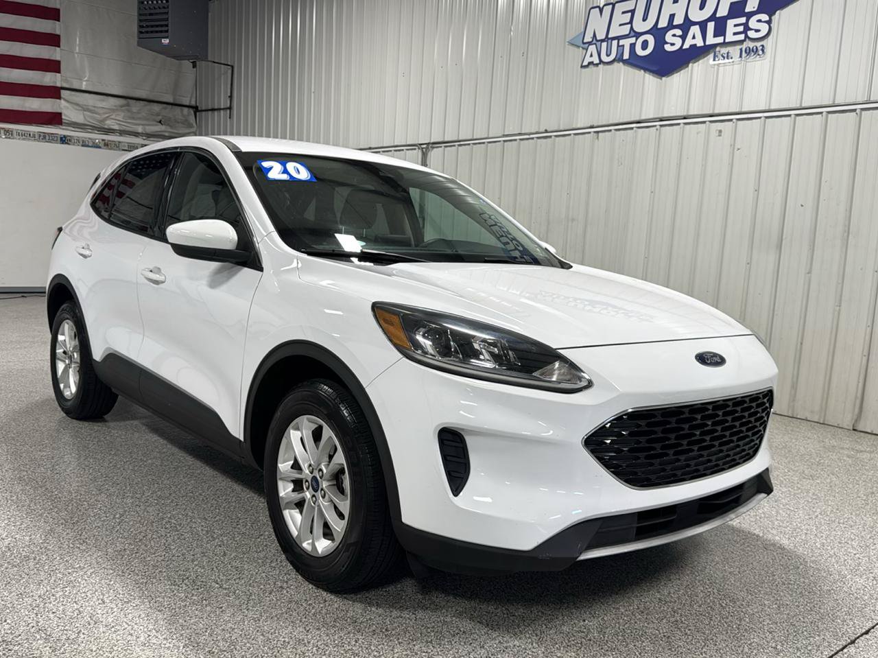 Used 2020 Ford Escape SE AWD/4WD image 2