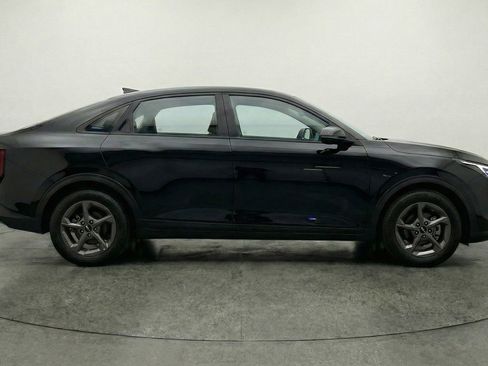 Used 2025 Kia K4 LXS image 11