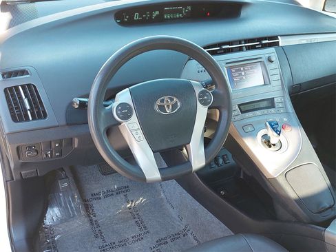 Used 2015 Toyota Prius Prime Advanced image 15