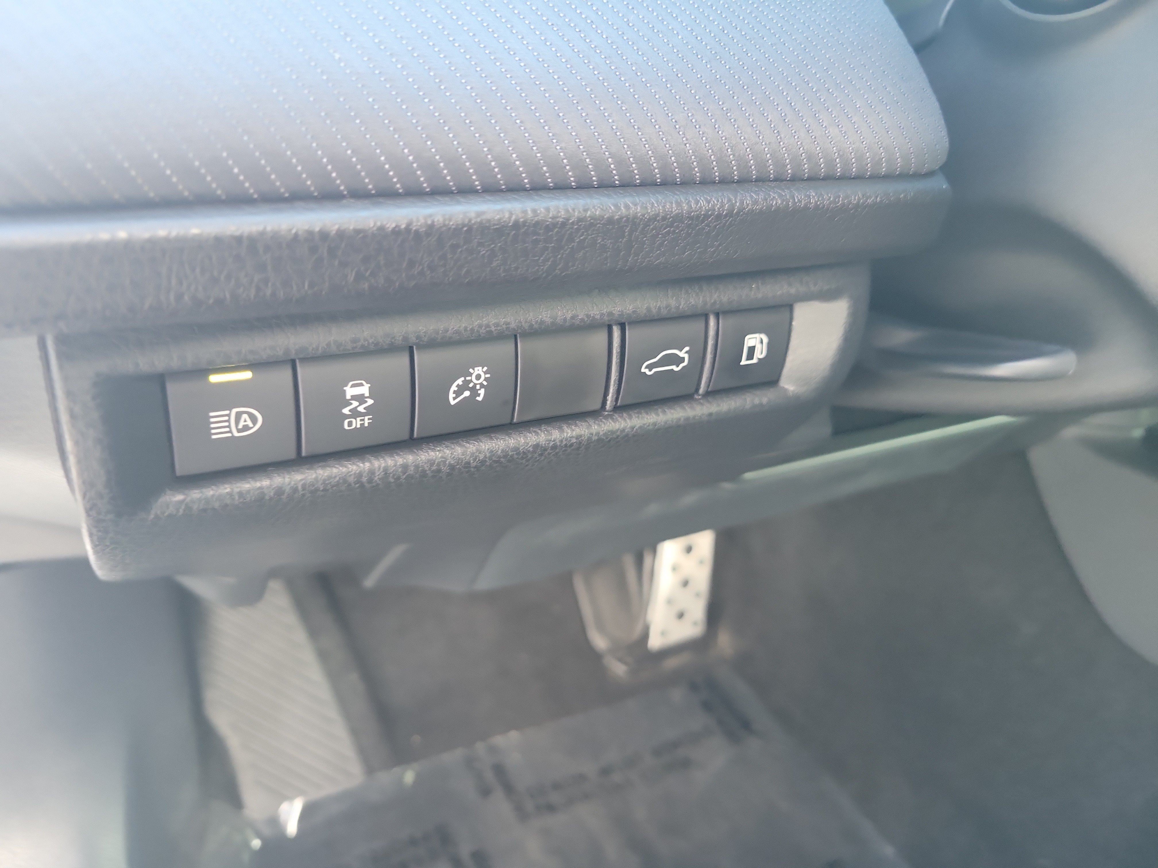 Used 2026 Toyota Camry SE w/ Multimedia Upgrade Package FWD image 24