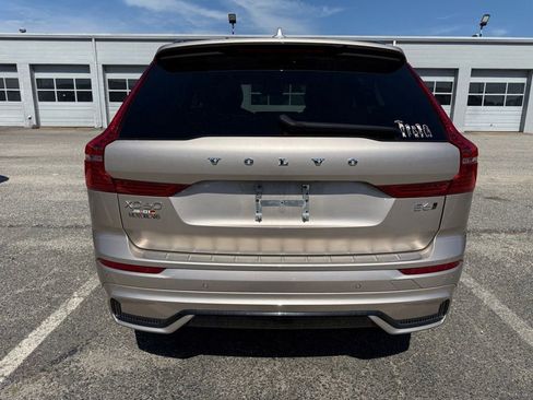 Used 2023 Volvo XC60 B5 Ultimate w/ Climate Package AWD/4WD image 8