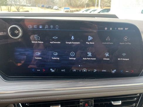 Used 2026 Chevrolet Suburban LT w/ Comfort Package image 11