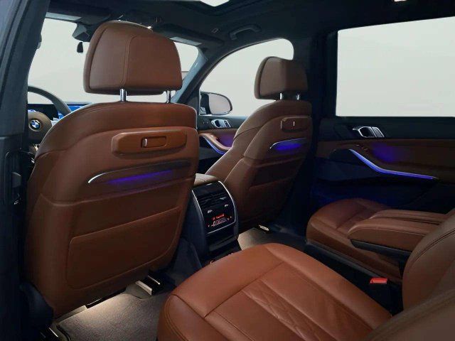 Used 2024 BMW X7 M60i w/ Executive Package AWD/4WD image 19