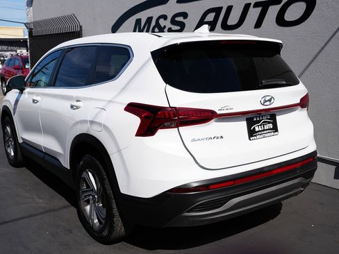 Used 2021 Hyundai Santa Fe SE image 3